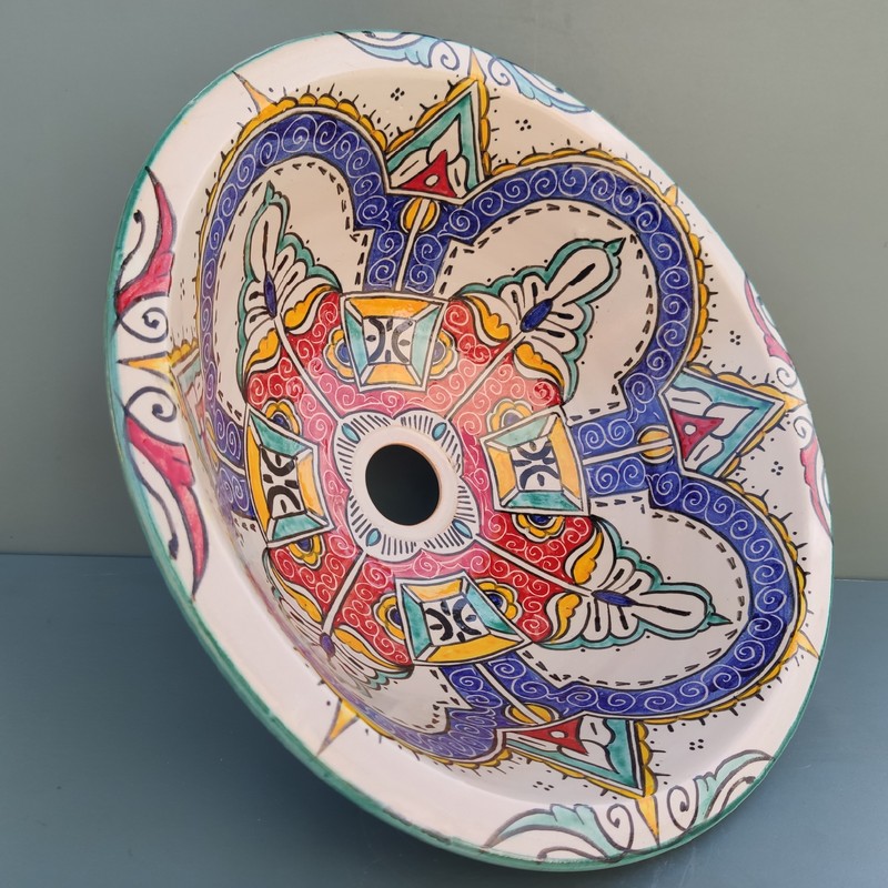 lavabo de cerámica árabe pintado rústico
